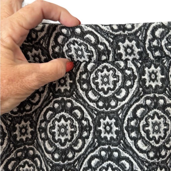 NWT PERFECT for OFFICE NEUTRAL SHADES of GRAY SKIRT 3X #L - Picture 2 of 6